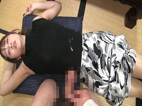 ぶっかけ！OLスーツ倶楽部28～インターン女子大生静河さんのヤル気満々ホワイトスーツとセクハラ専用スカートスタイル～　サンプル画像15